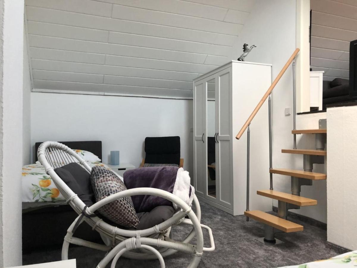 Ferienwohnung Auf Denkmalgeschuetztem Sturmhof 그레프래스 외부 사진