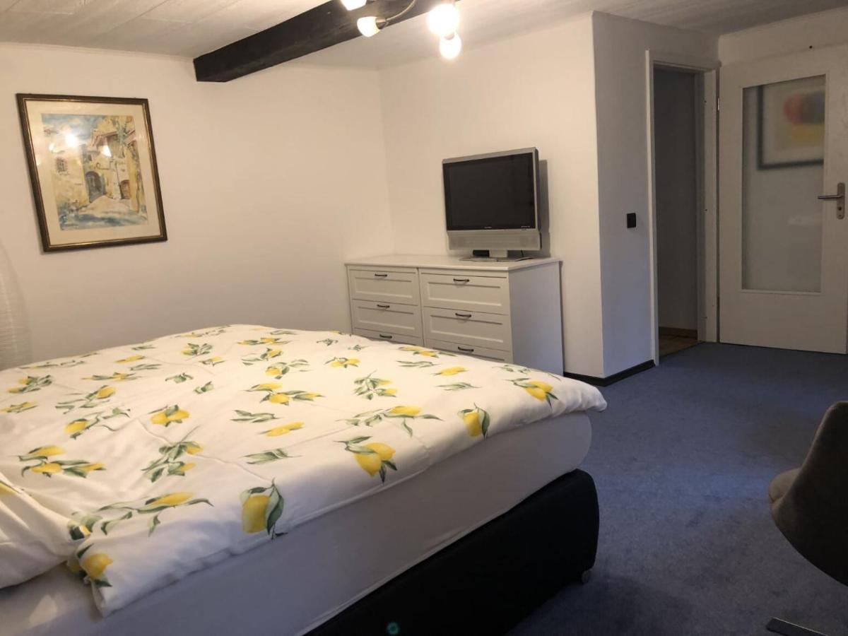 Ferienwohnung Auf Denkmalgeschuetztem Sturmhof 그레프래스 외부 사진